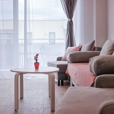 شقة Astoria Rose Năvodari المظهر الخارجي الصورة